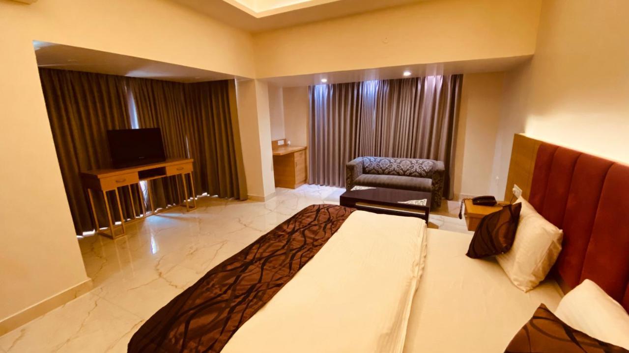 Hotel Amar Palace Ambala Luaran gambar