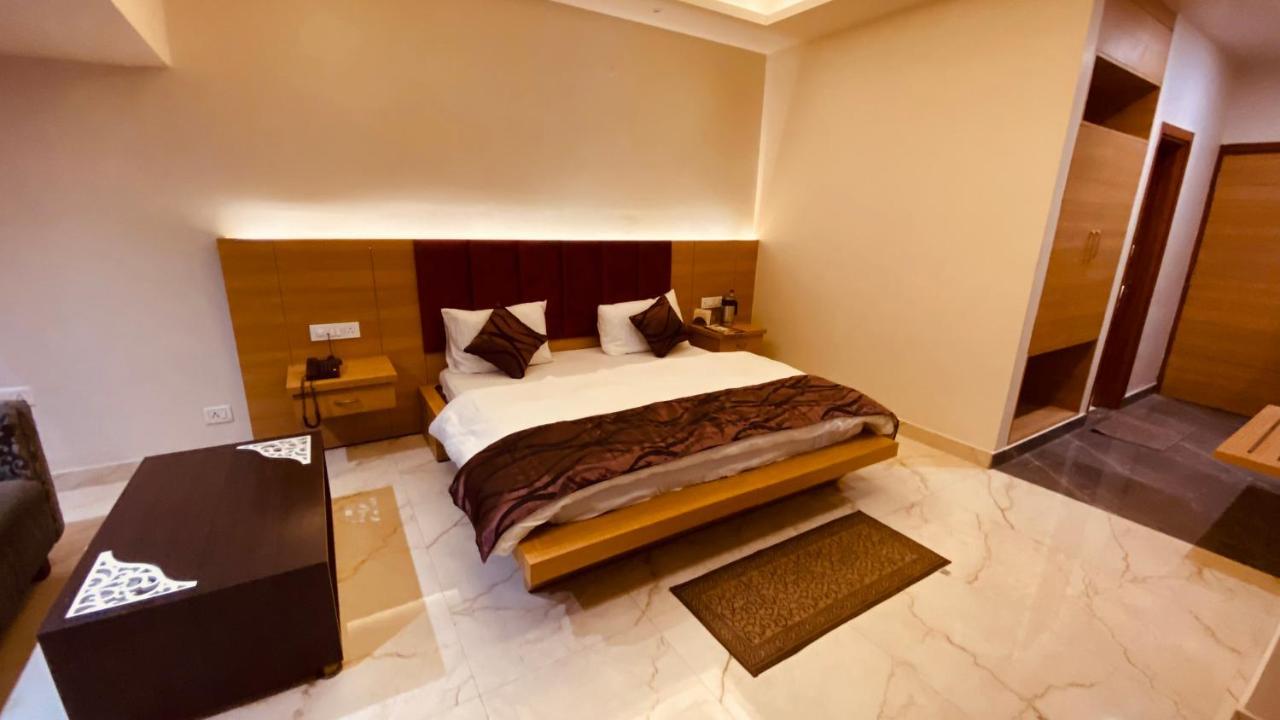 Hotel Amar Palace Ambala Luaran gambar