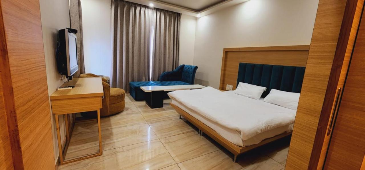 Hotel Amar Palace Ambala Luaran gambar